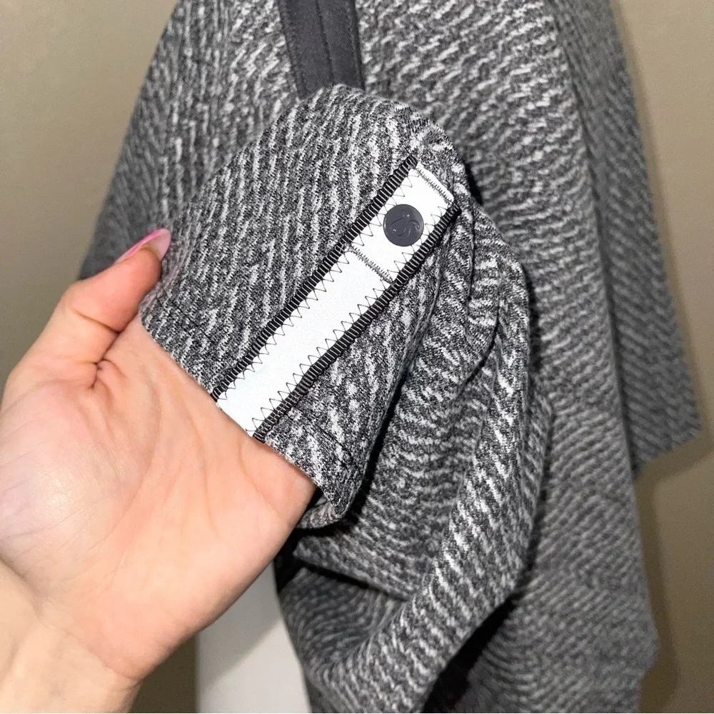 Lululemon Vinyasa Wrap Rulu Four-Way Stretch Scarf OS Women‎
